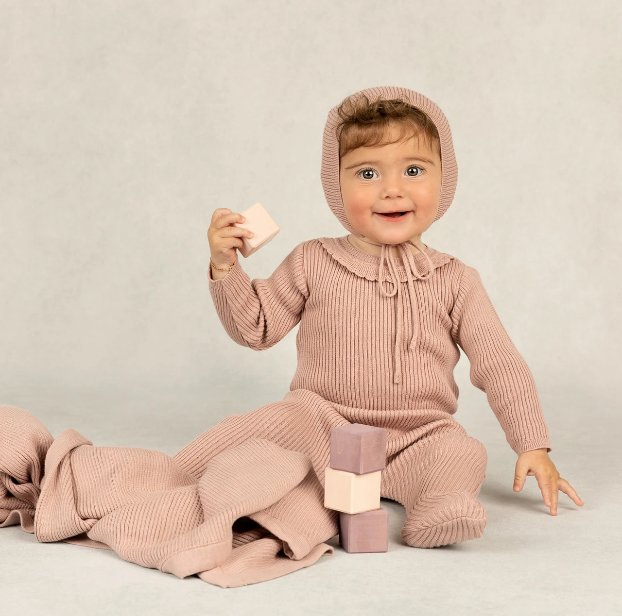 Ruffled Collar Ribbed Knit Romper & Bonnet 4 Ruffled Collar Ribbed Knit Romper & Bonnet - Image 2